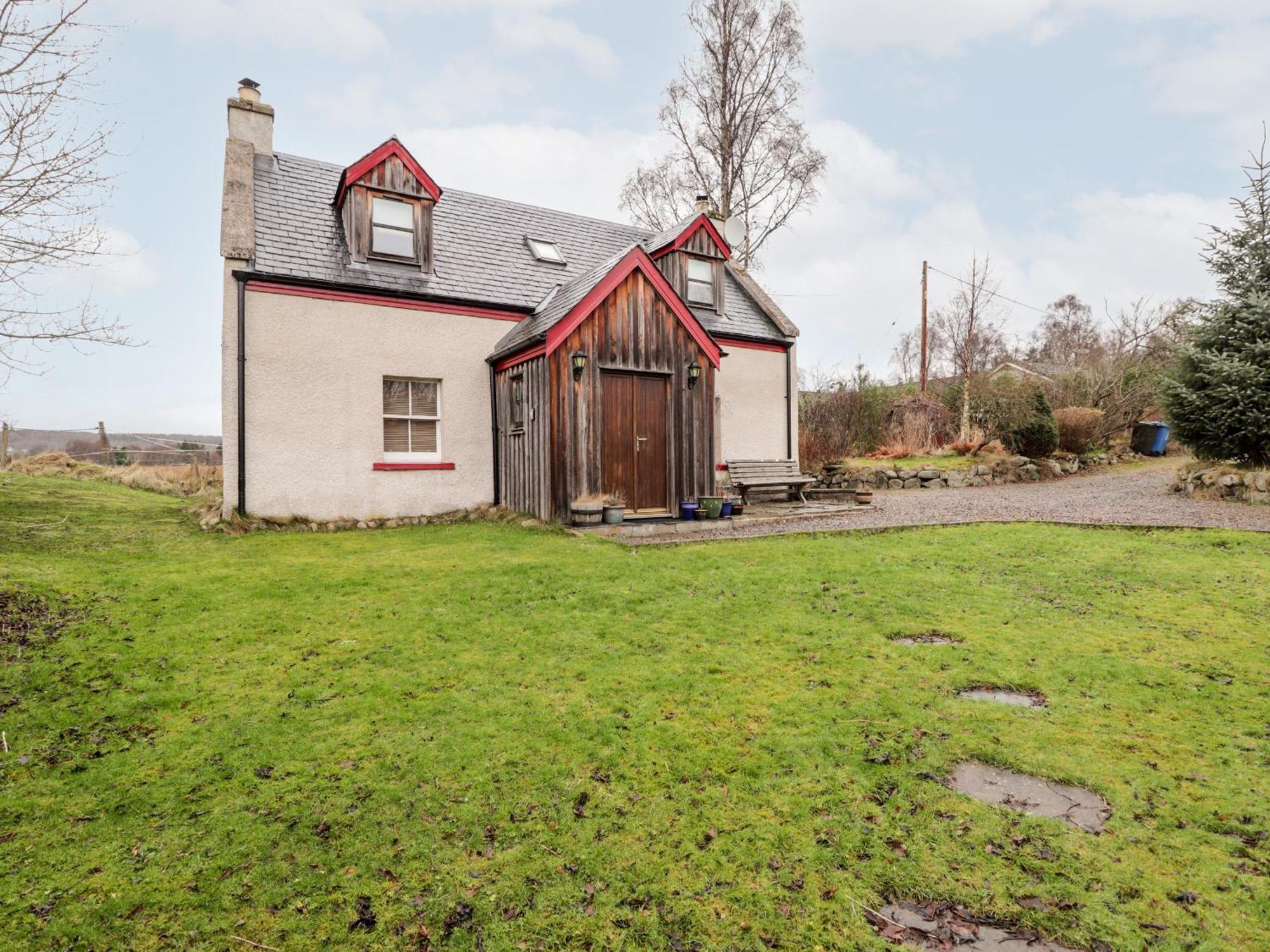 Bogindour Cottage Мьюир-оф-Орд Экстерьер фото